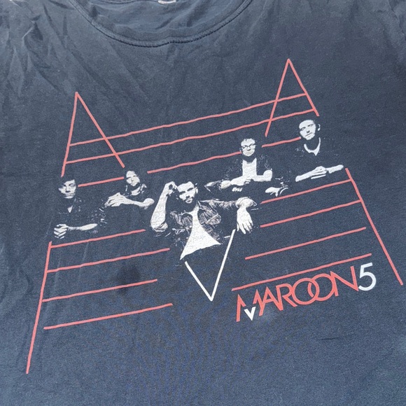 Distressed 2011‎ Maroon 5 Tour Merch - Picture 4 of 7
